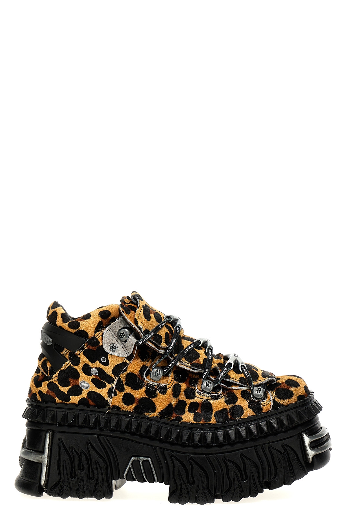 UE64SN160LLEOPARD_2024-01-25T09-57-22.151Z.jpg