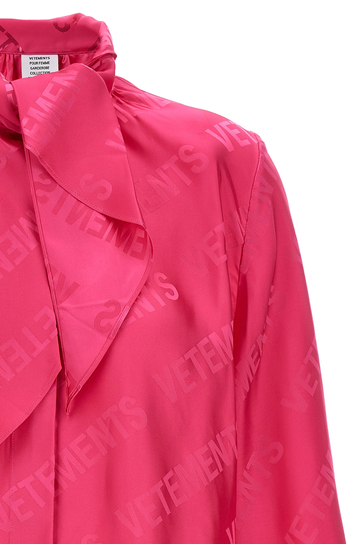 WE54SH100HHOTPINK_08_P_2023-10-16T11-18-49.651Z.jpg