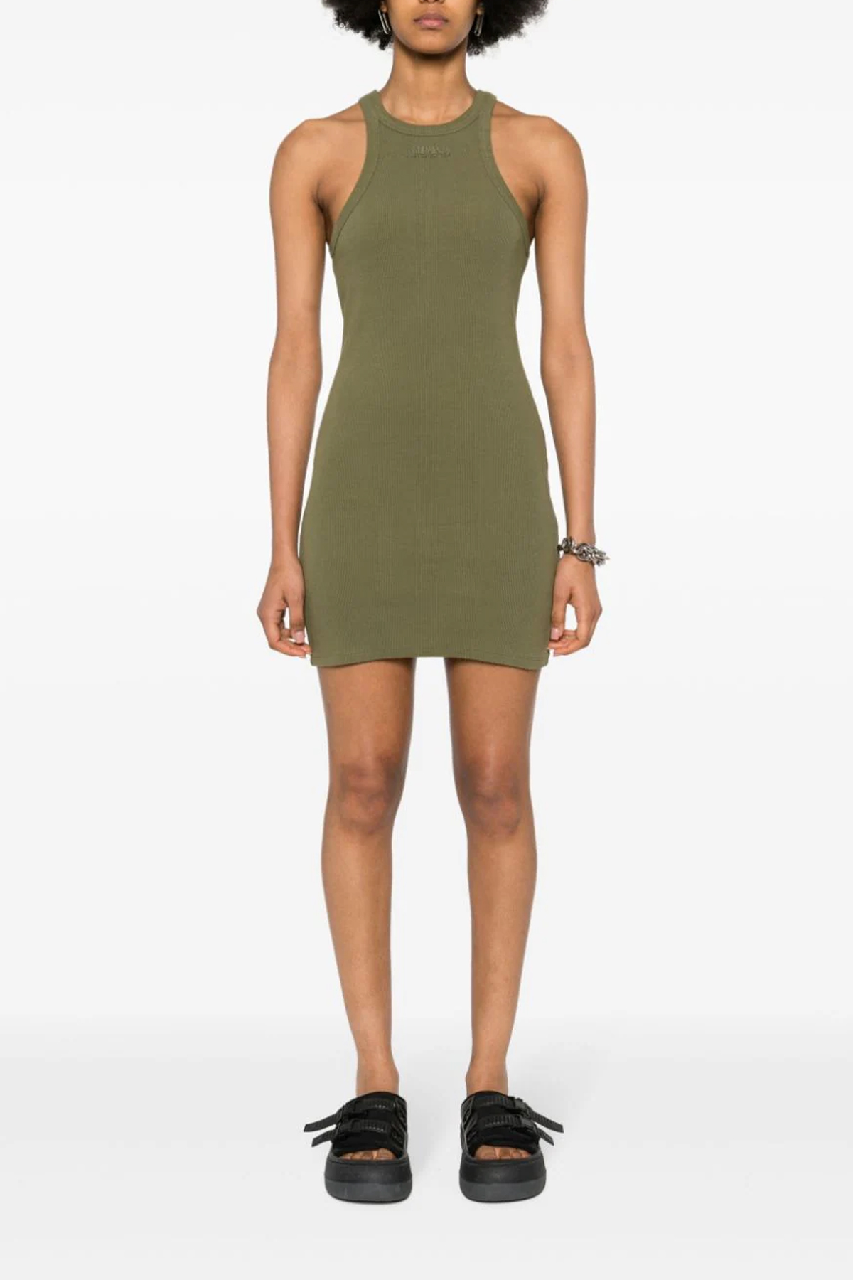 WE64DR440ZKHAKI_01_P_2024-04-11T12-22-01.327Z.jpg