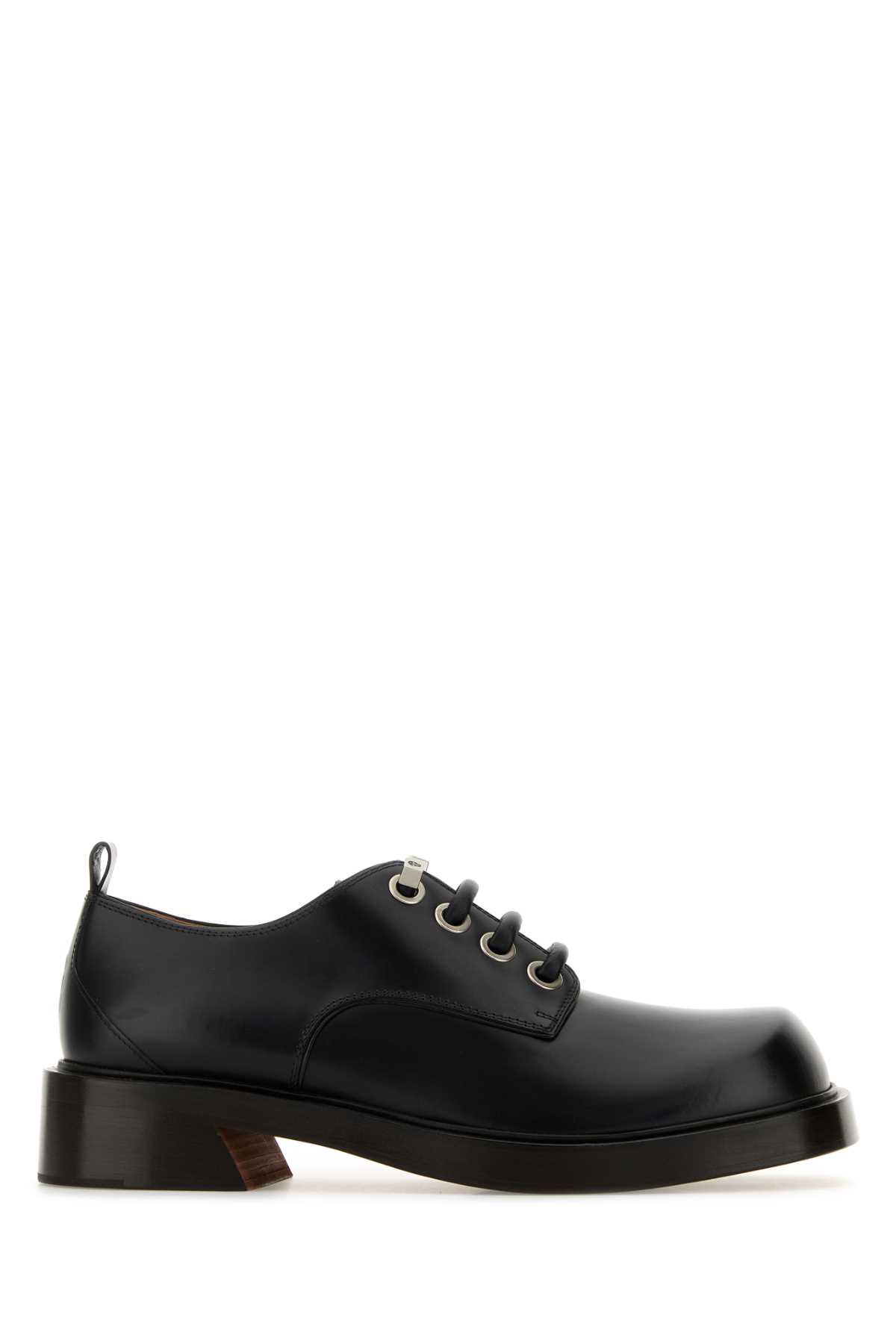 SHOE SLEATHER