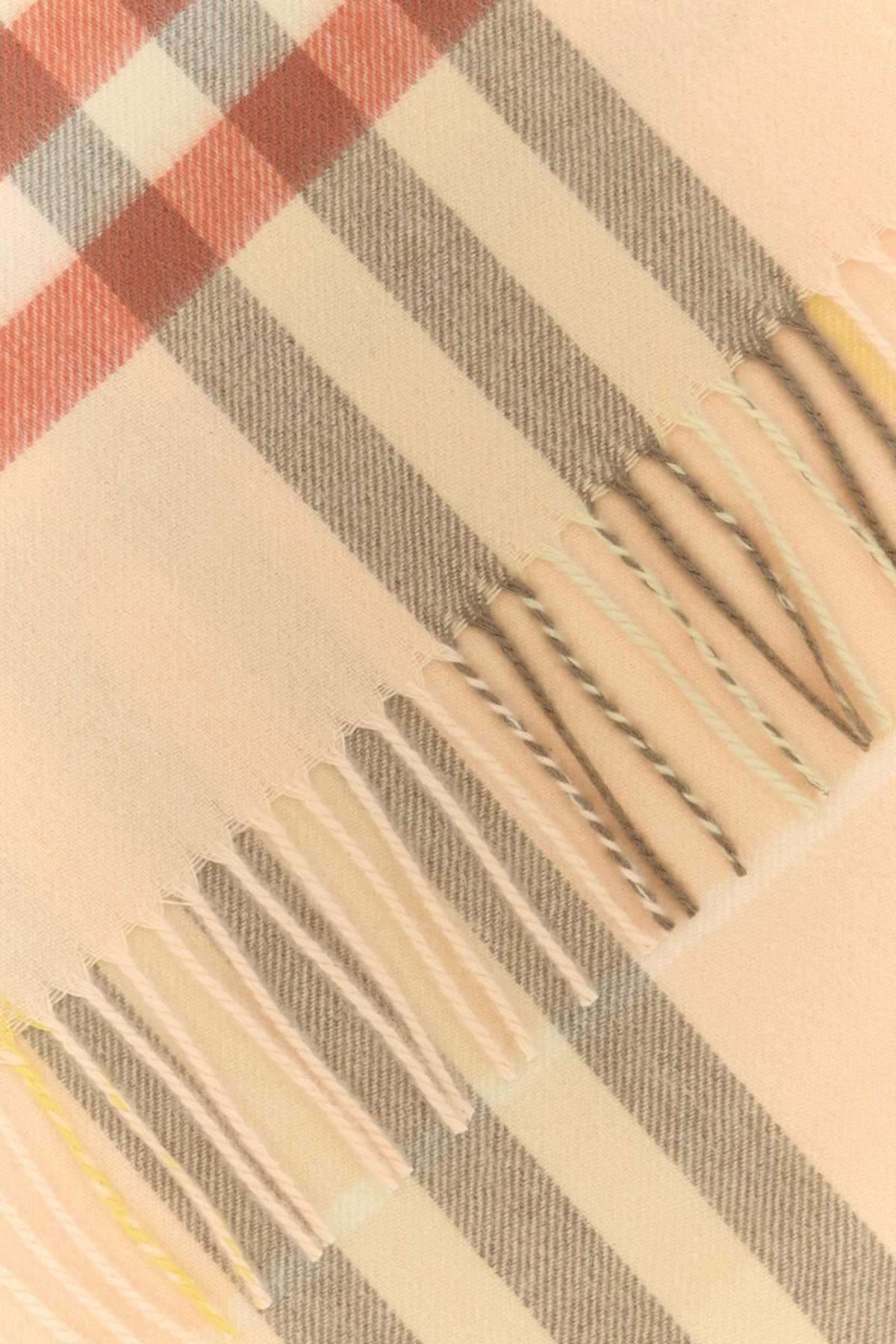 2000015542647_2.jpg