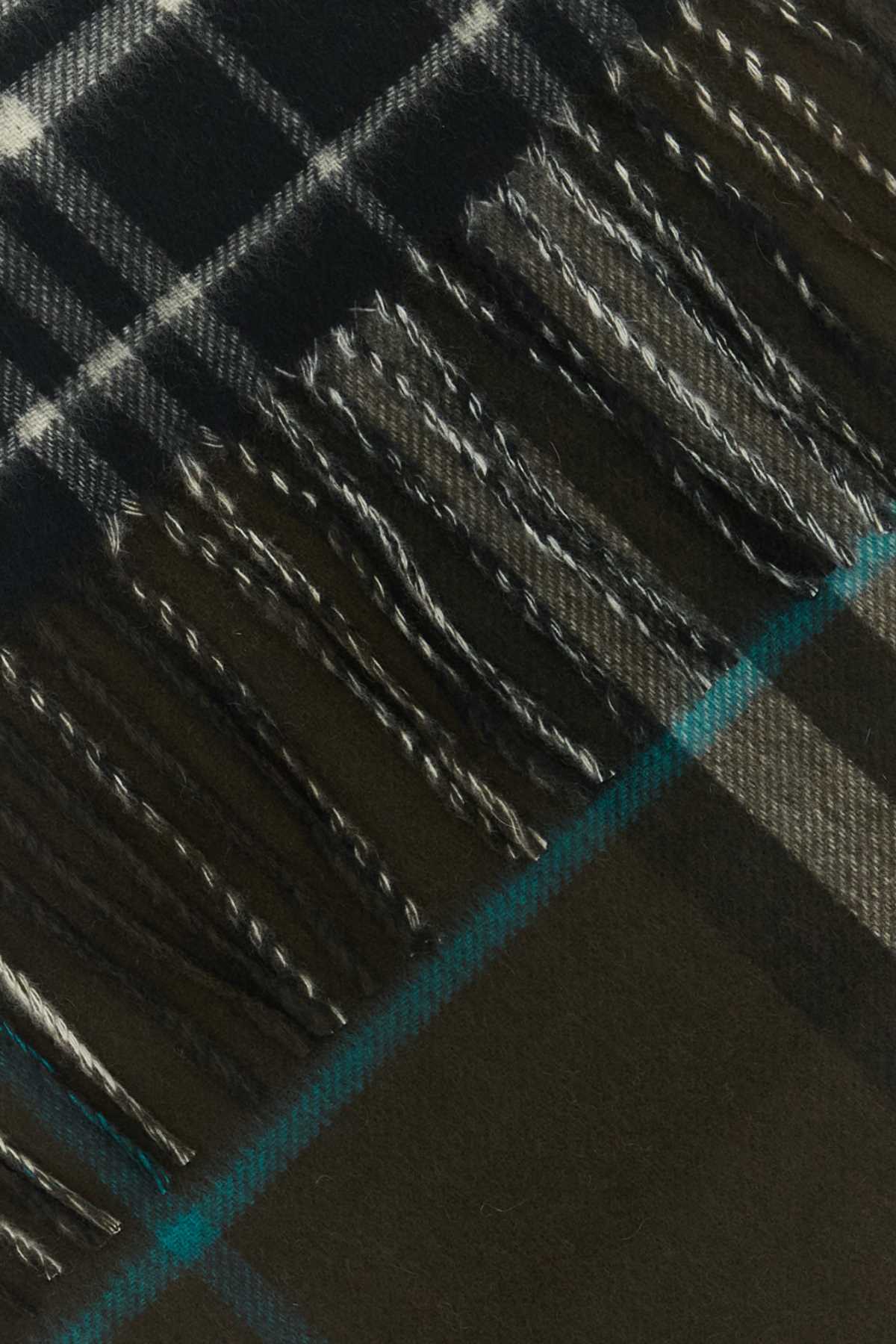 2000015544023_2.jpg