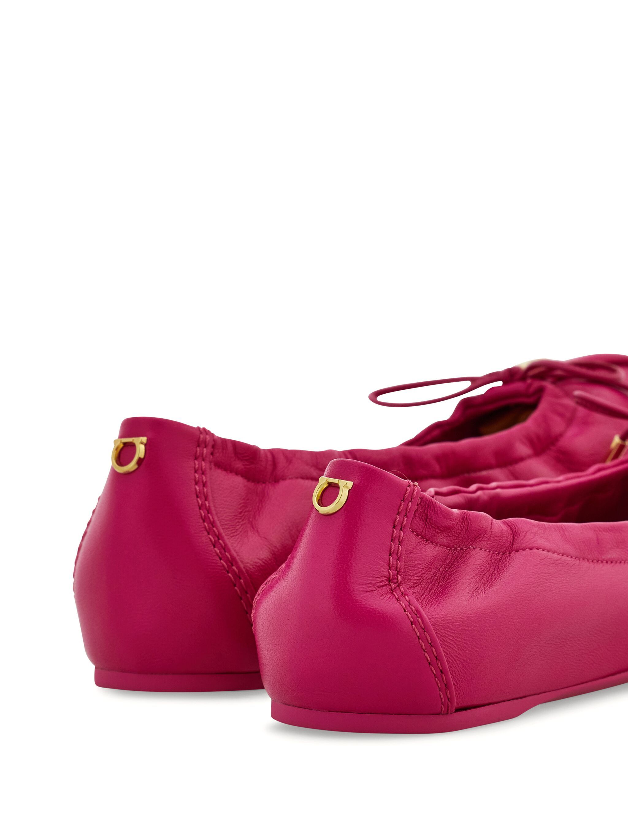 SS25---FERRAGAMO---01J2157796591C_2_P.JPG