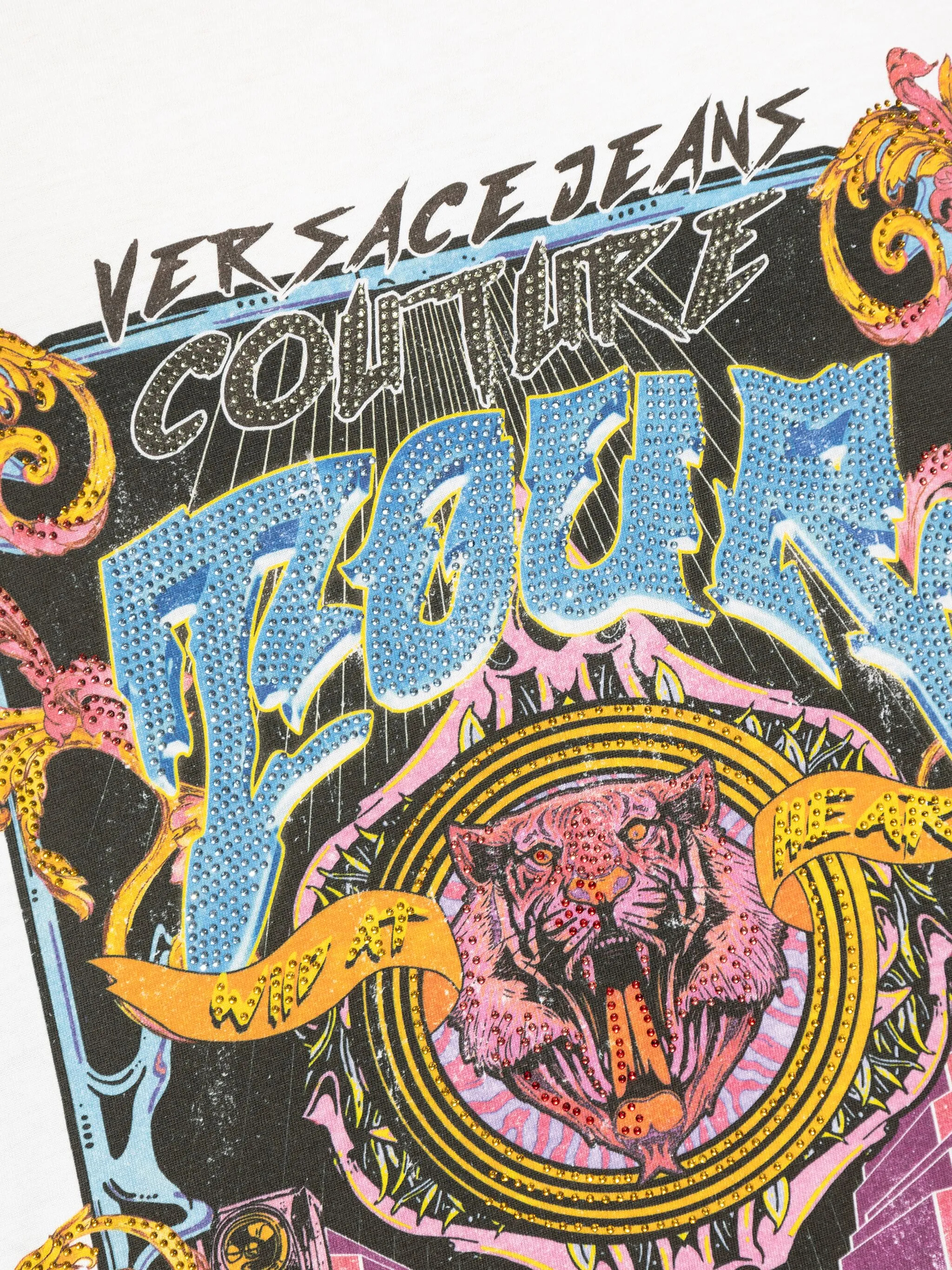 SS25---VERSACE JEANS---78GAHC03CJ01C003_1_P.JPEG
