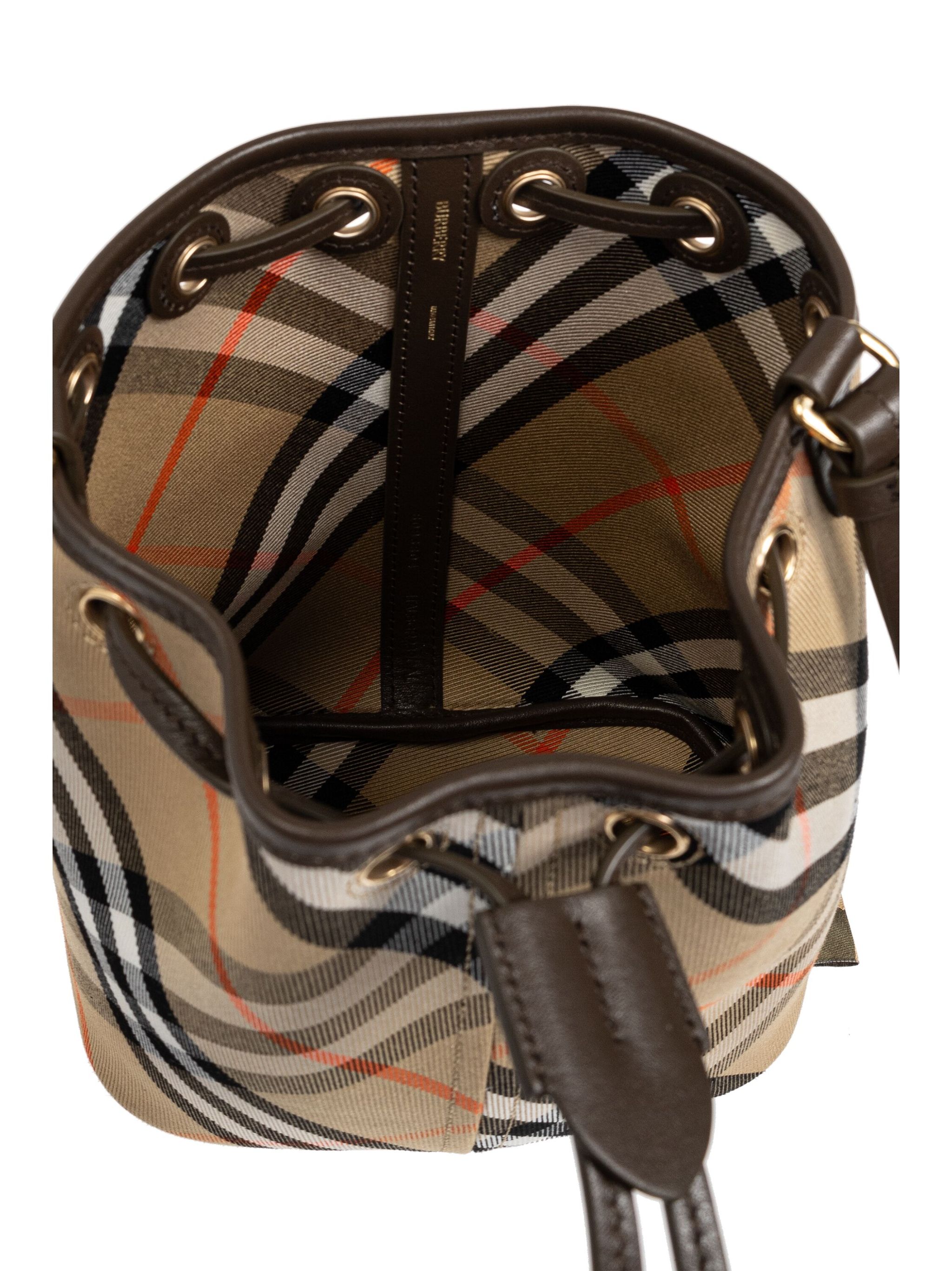 SS25---BURBERRY---8093804X_4_P.JPEG