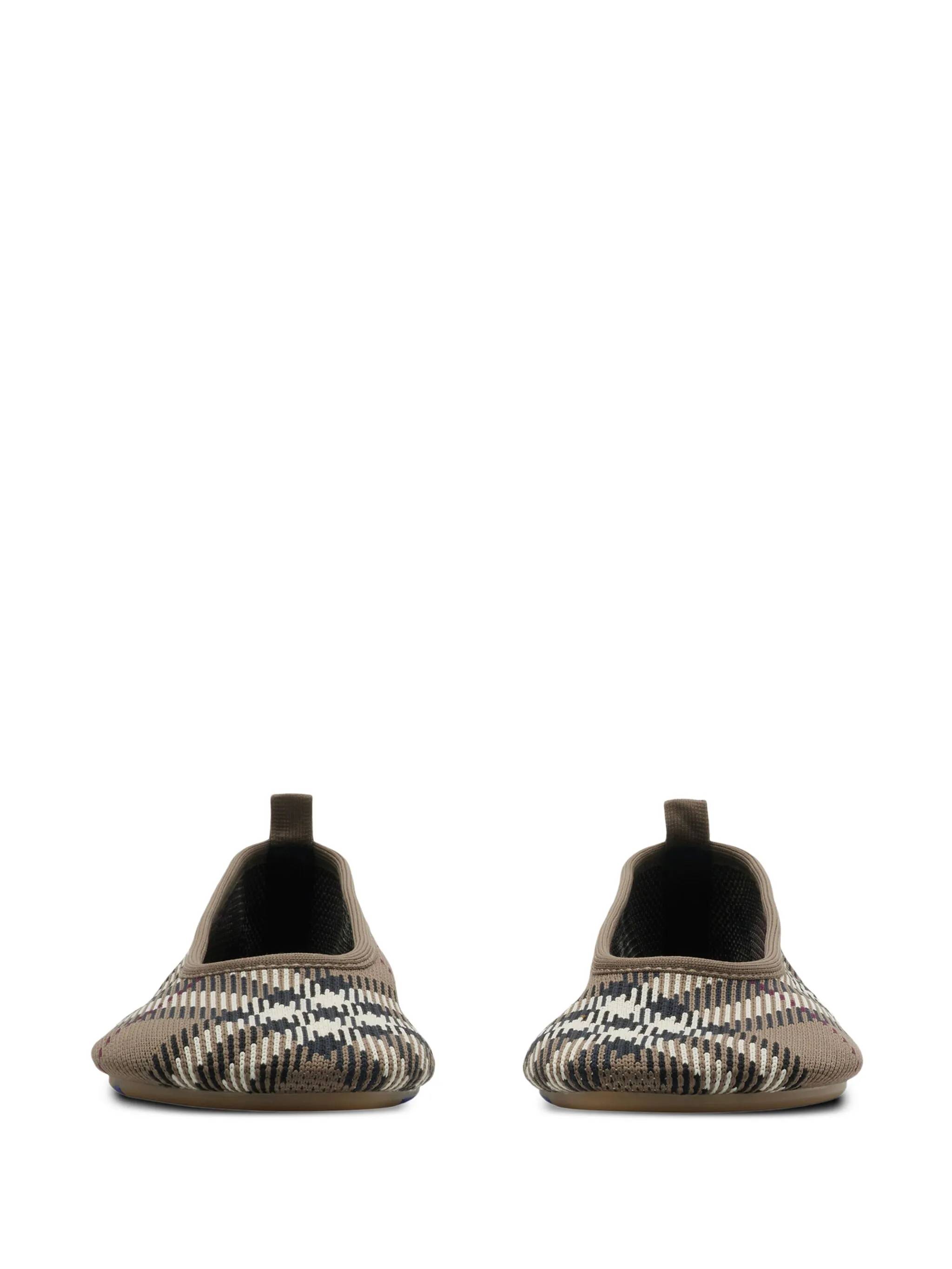 SS25---BURBERRY---8101054X_1_P.JPG