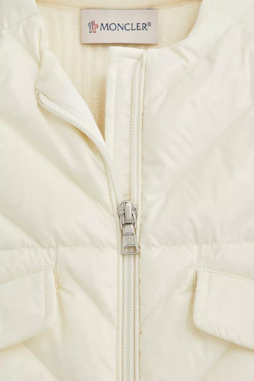 FW24---MONCLER KIDS---9519B000-04M1241035_1_P.JPG