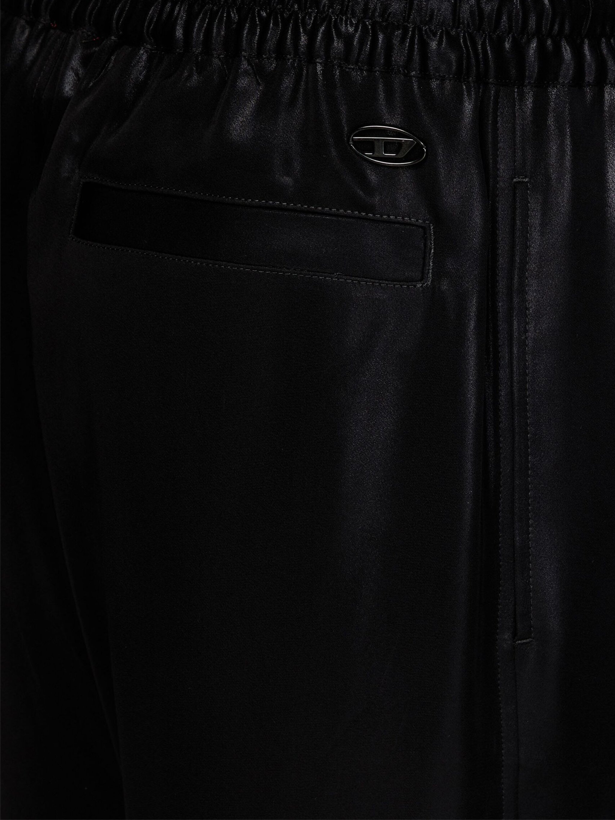 SS25---DIESEL---A173960QJAR9XX_2_P.JPG