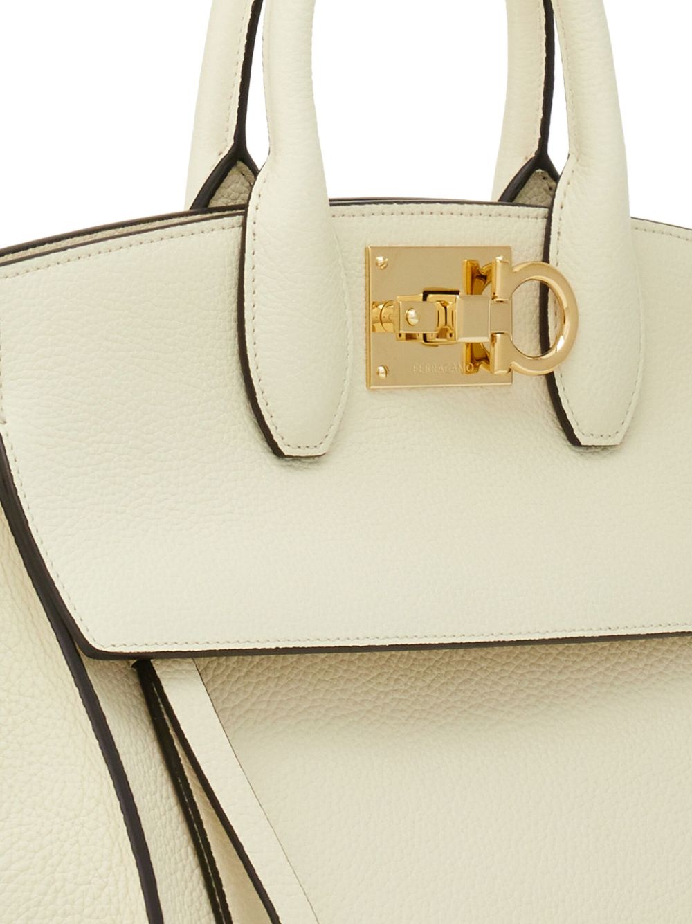 PE25---FERRAGAMO---0763097MASCARPONE_4_P.JPG