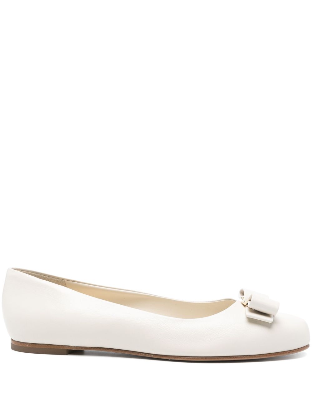 Ferragamo
발레 플랫 위드 보우 로고