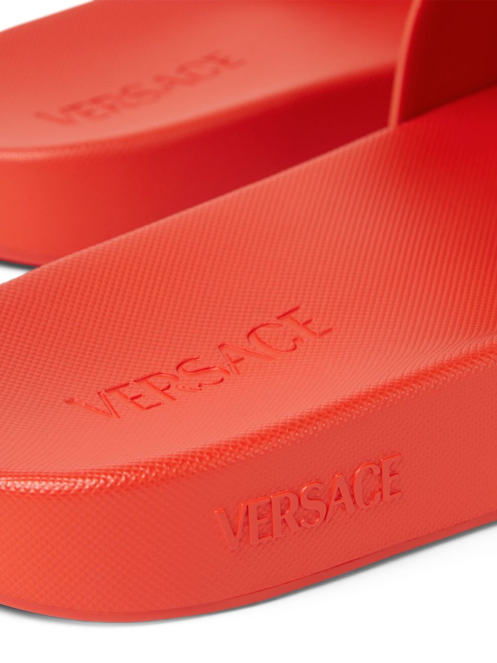 PE25---VERSACE---10184961A131761RC10_1_P.JPG