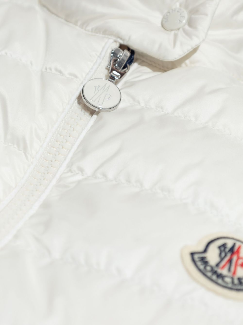 PE25---MONCLER---1A00067597YF034_3_P.JPG