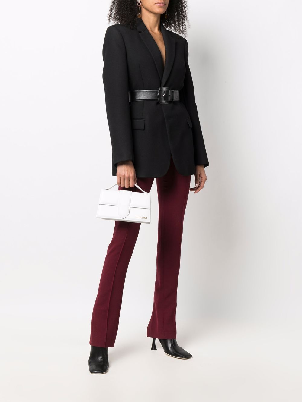 PE25---JACQUEMUS---213BA0073000100_4_P.JPG