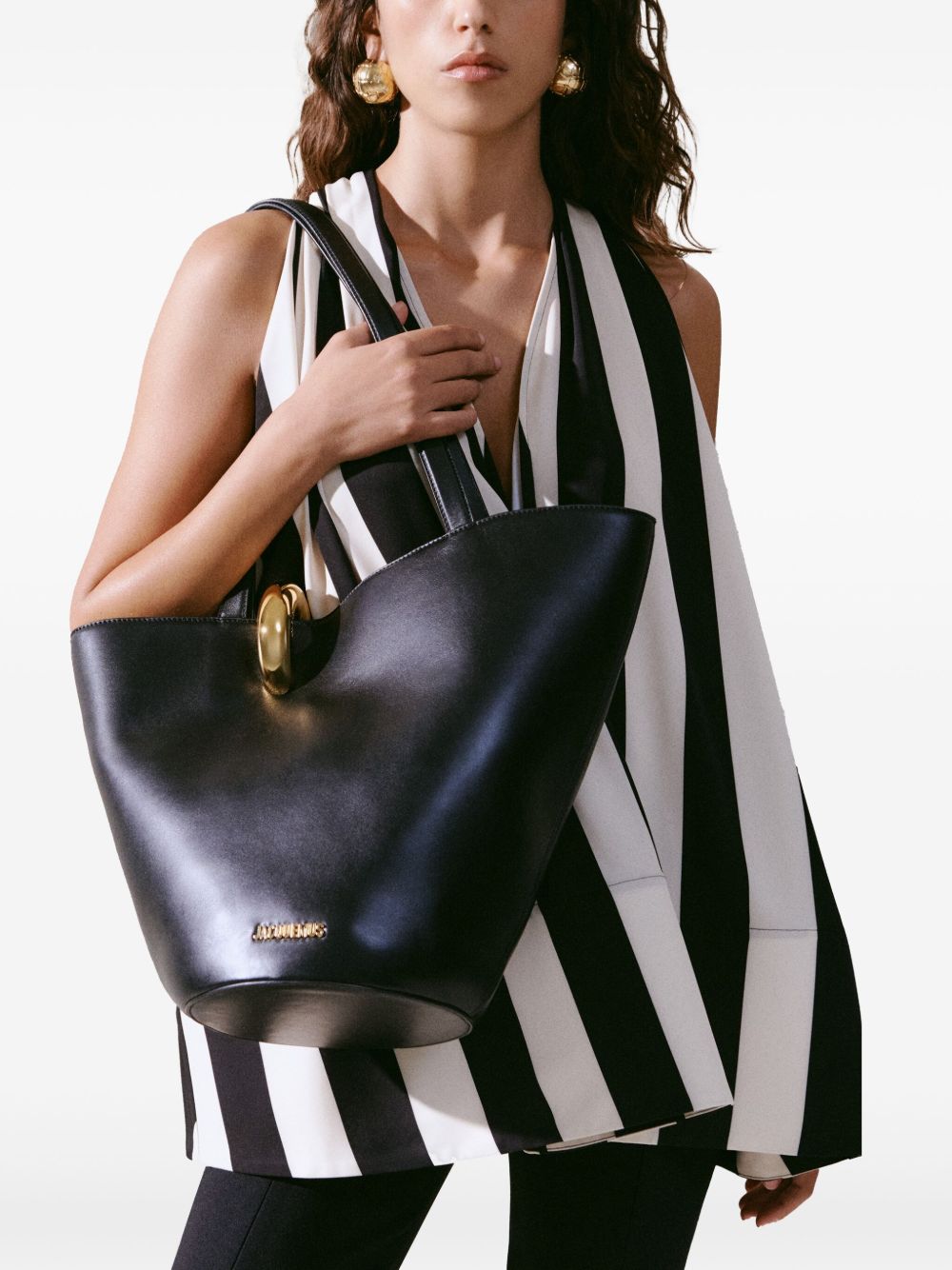 PE25---JACQUEMUS---251BA4123000990_5_P.JPG
