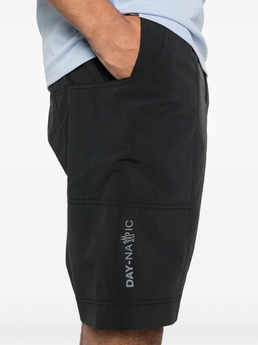 PE25---MONCLER GRENOBLE---2B00002597SL999_4_P.JPG