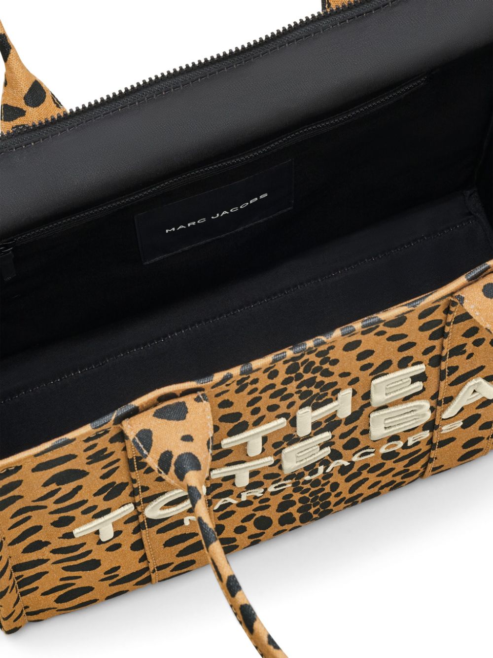PE25---MARC JACOBS---2R4HTT030H03002_1_P.JPG