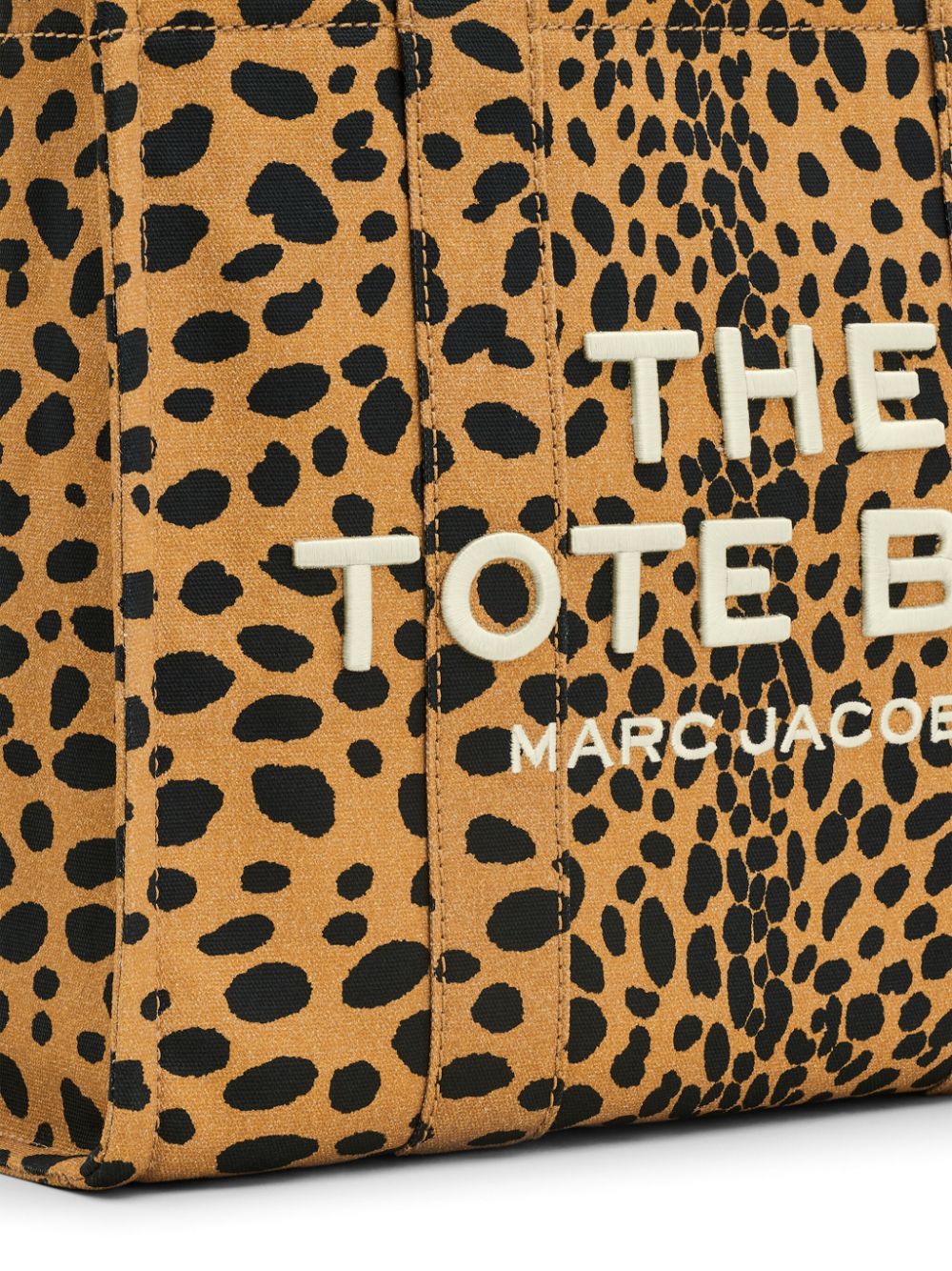 PE25---MARC JACOBS---2R4HTT030H03002_3_P.JPG