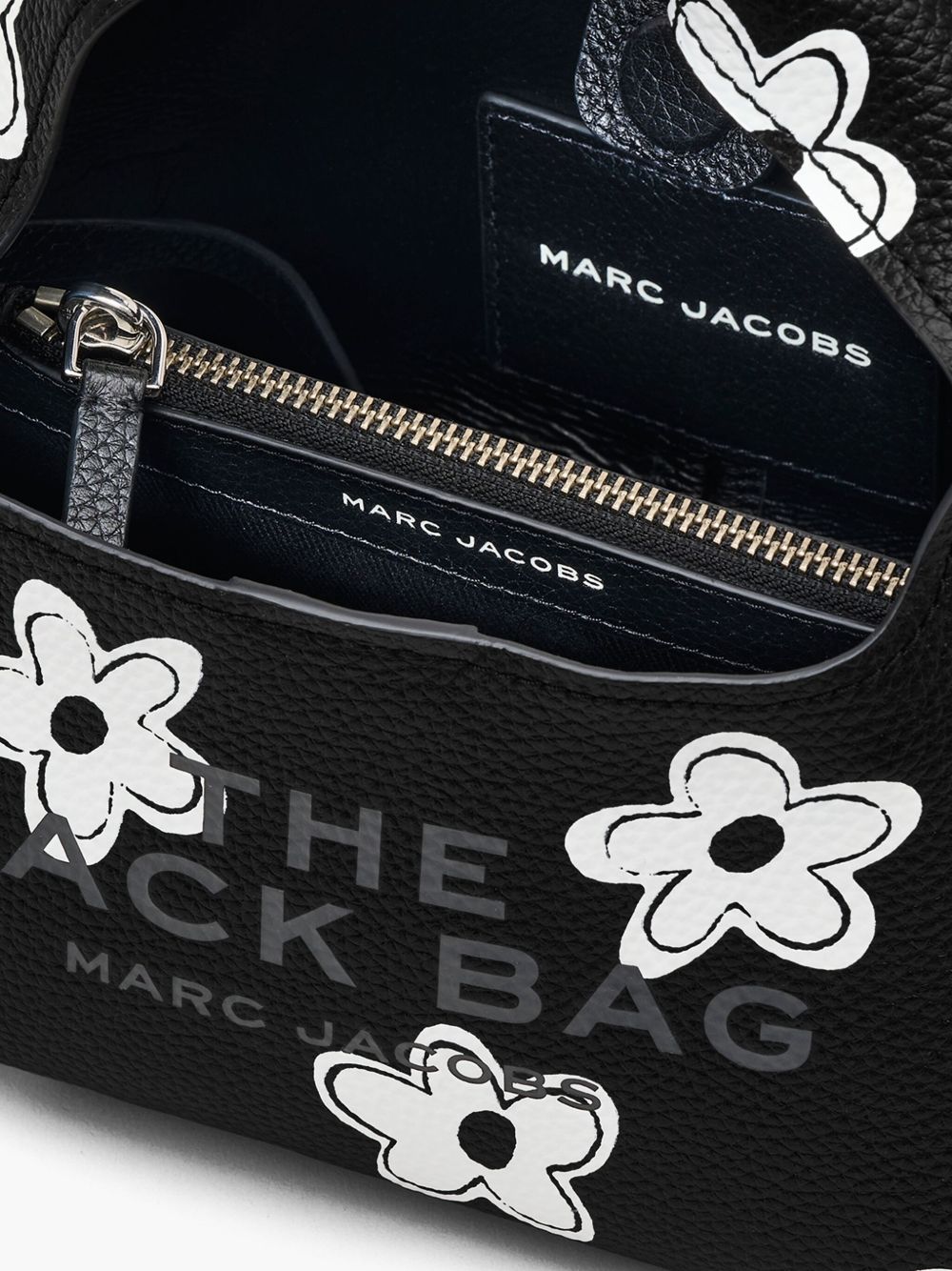 PE25---MARC JACOBS---2S5HSC006H02005_5_P.JPG