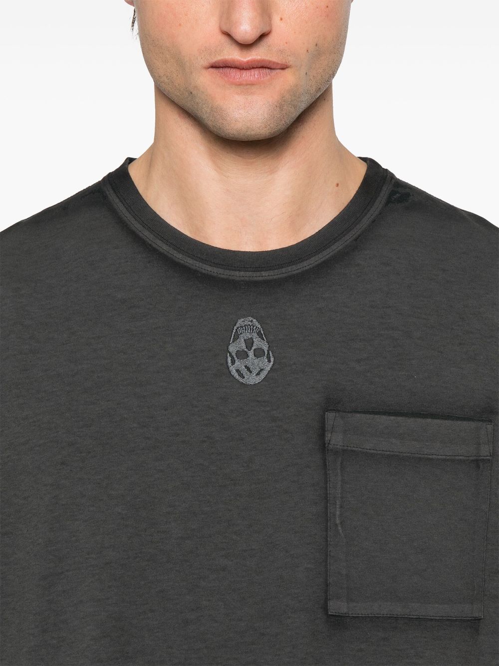 PE25---ALEXANDER McQUEEN---815068QTAC60548_3_P.JPG