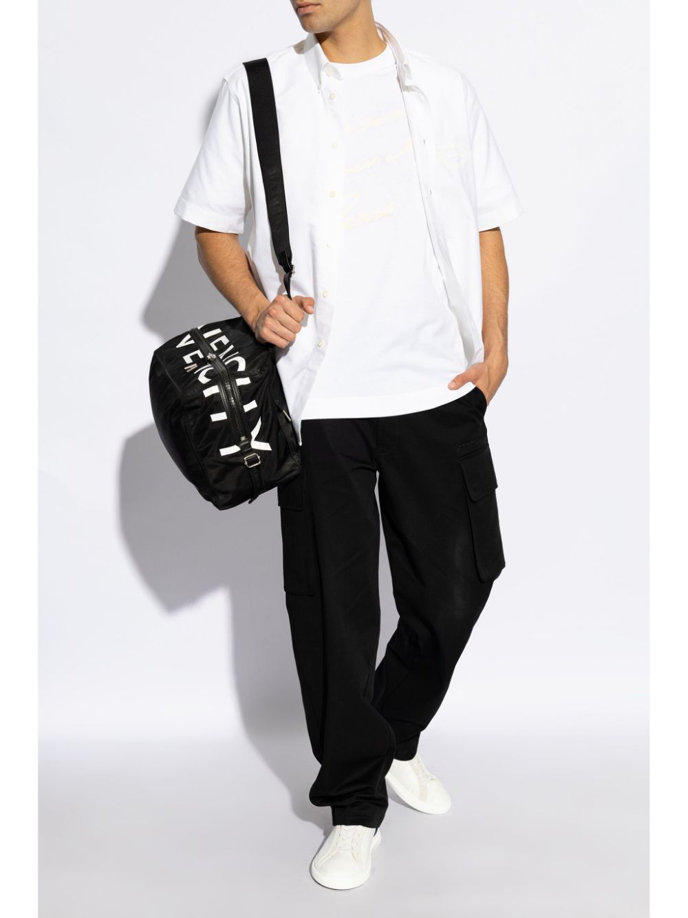 PE25---GIVENCHY---BH00ALH1U7114_2_P.JPG