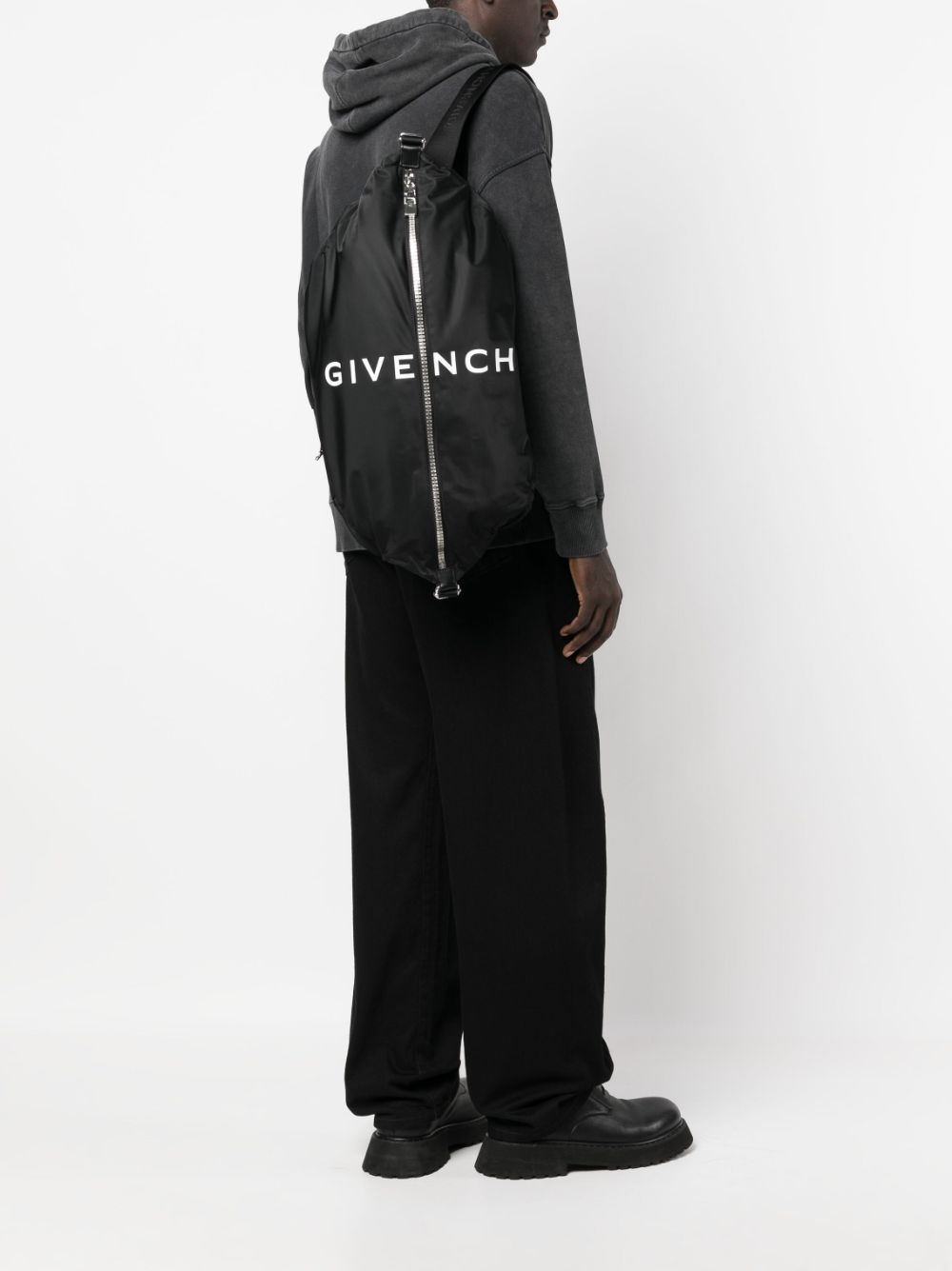 PE25---GIVENCHY---BK50A8K1JE001_4_P.JPG