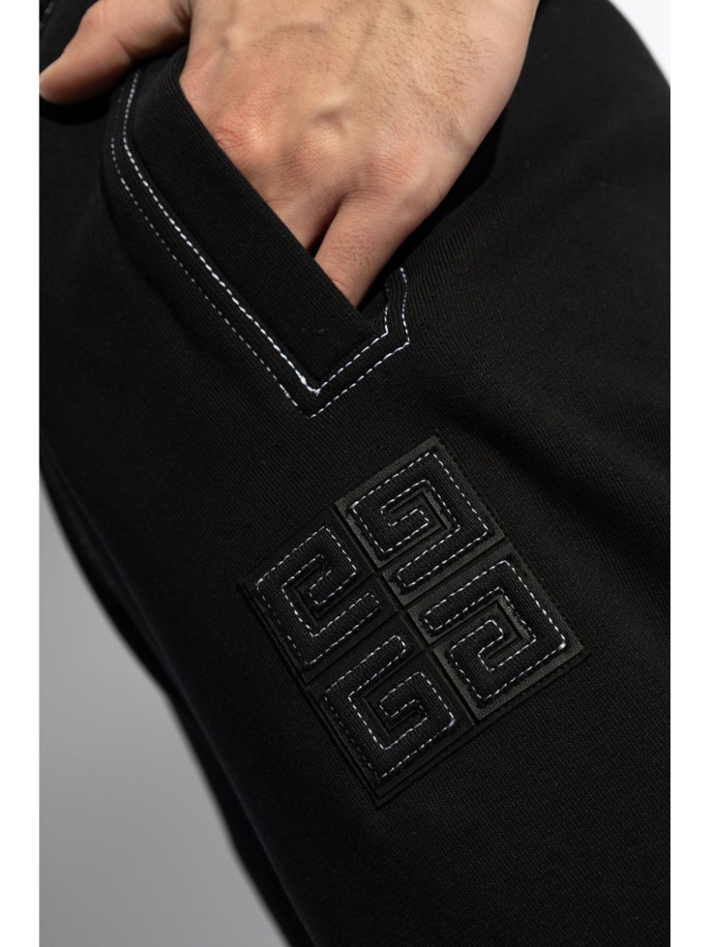 PE25---GIVENCHY---BM51DA3YPQ004_4_P.JPG