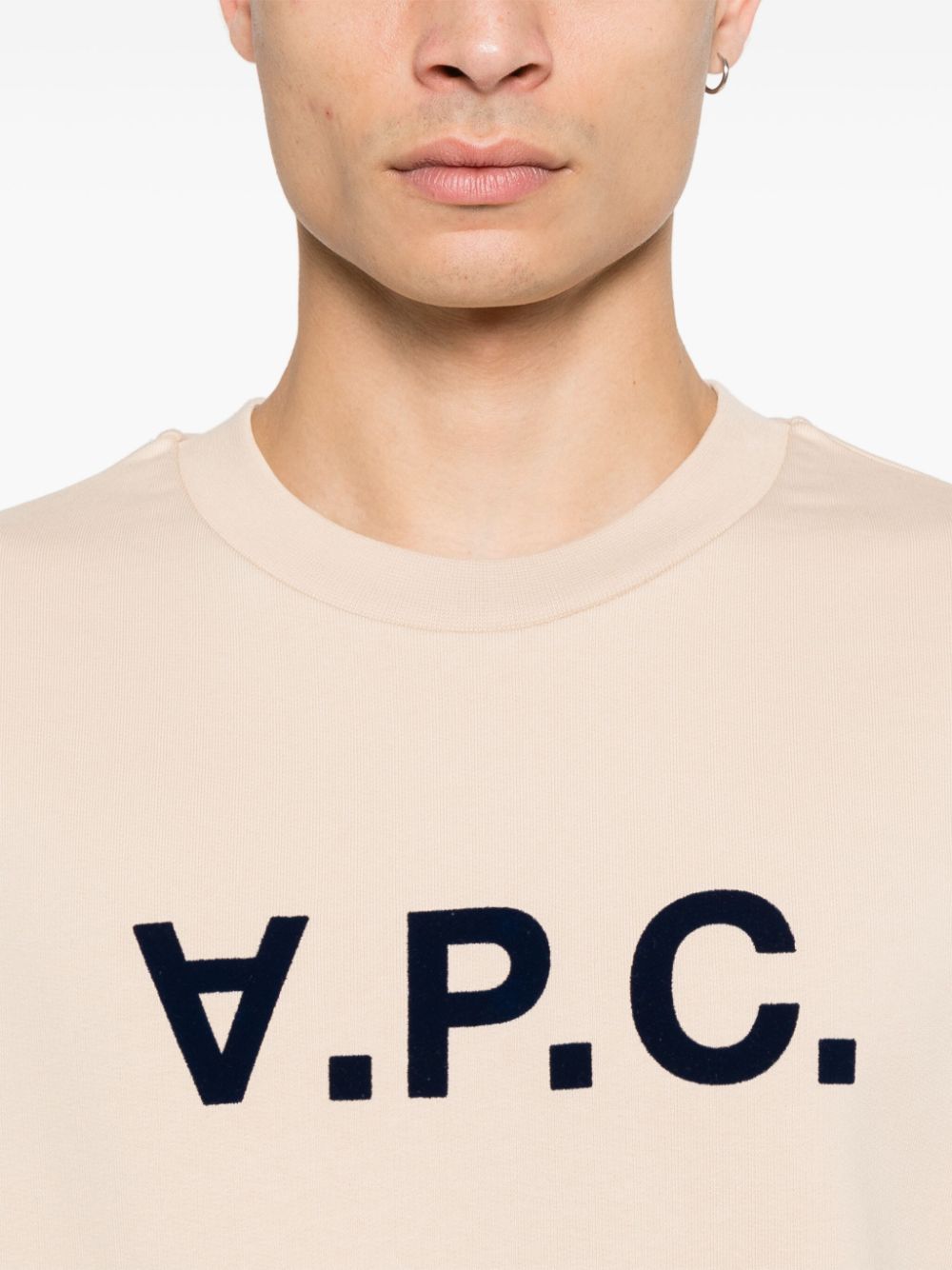 PE25---APC---COHBNM27907TBI_4_P.JPG