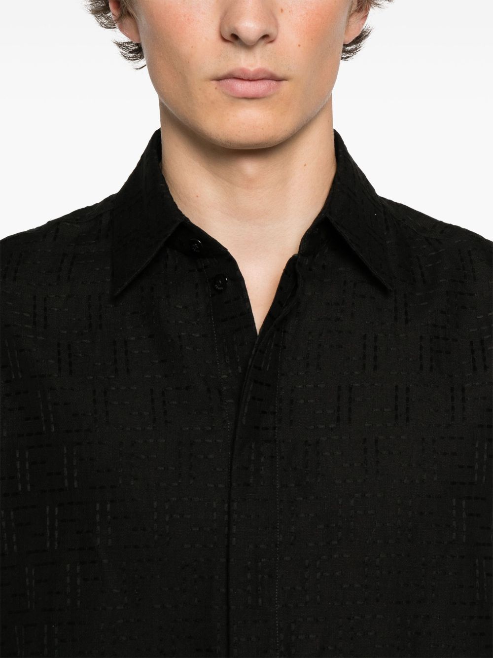 PE25---FENDI---FS1317AU6YF0QA1_3_P.JPG