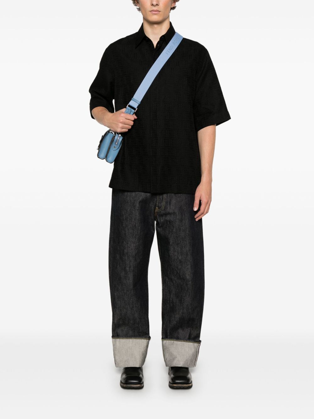 PE25---FENDI---FS1317AU6YF0QA1_4_P.JPG