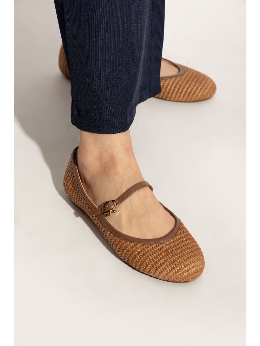 PE25---GIANVITO ROSSI---G2222305GOMMBNCUCU_4_P.JPG