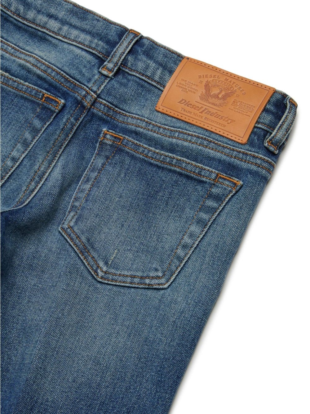 AI24---DIESEL KIDS---J00816KXBMHK01_3_P.JPG