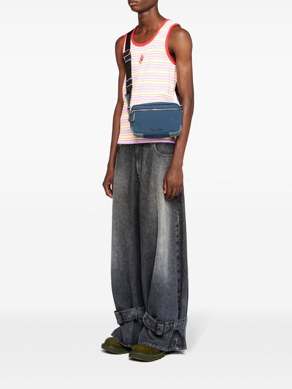 PE25---JW ANDERSON---JO0259PG1725398_2_P.JPG