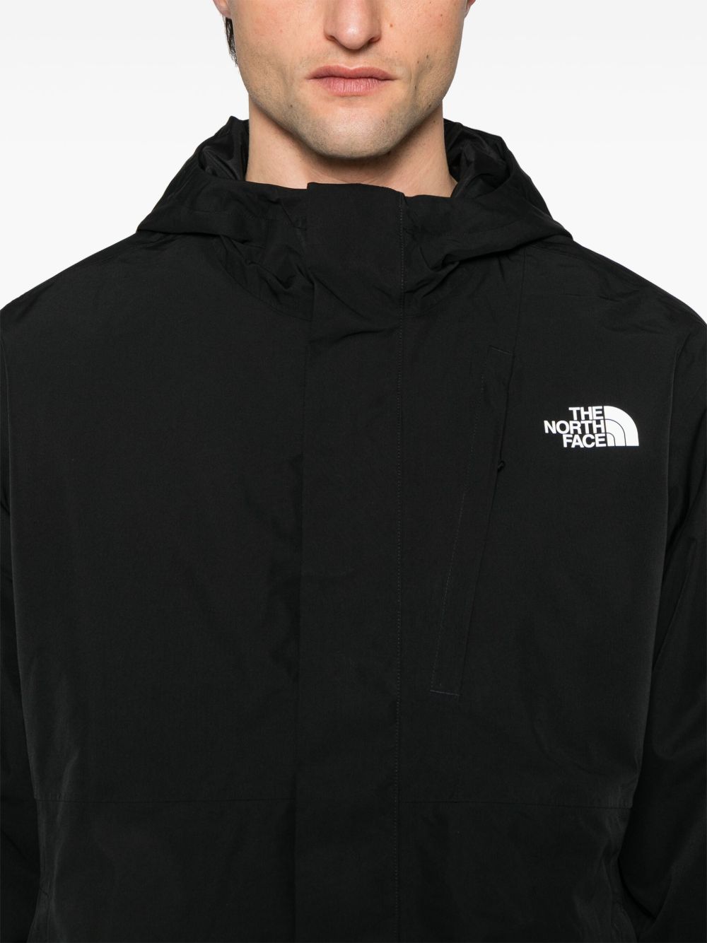 PE25---THE NORTH FACE---NF0A8A0GJK31BLACK_1_P.JPG