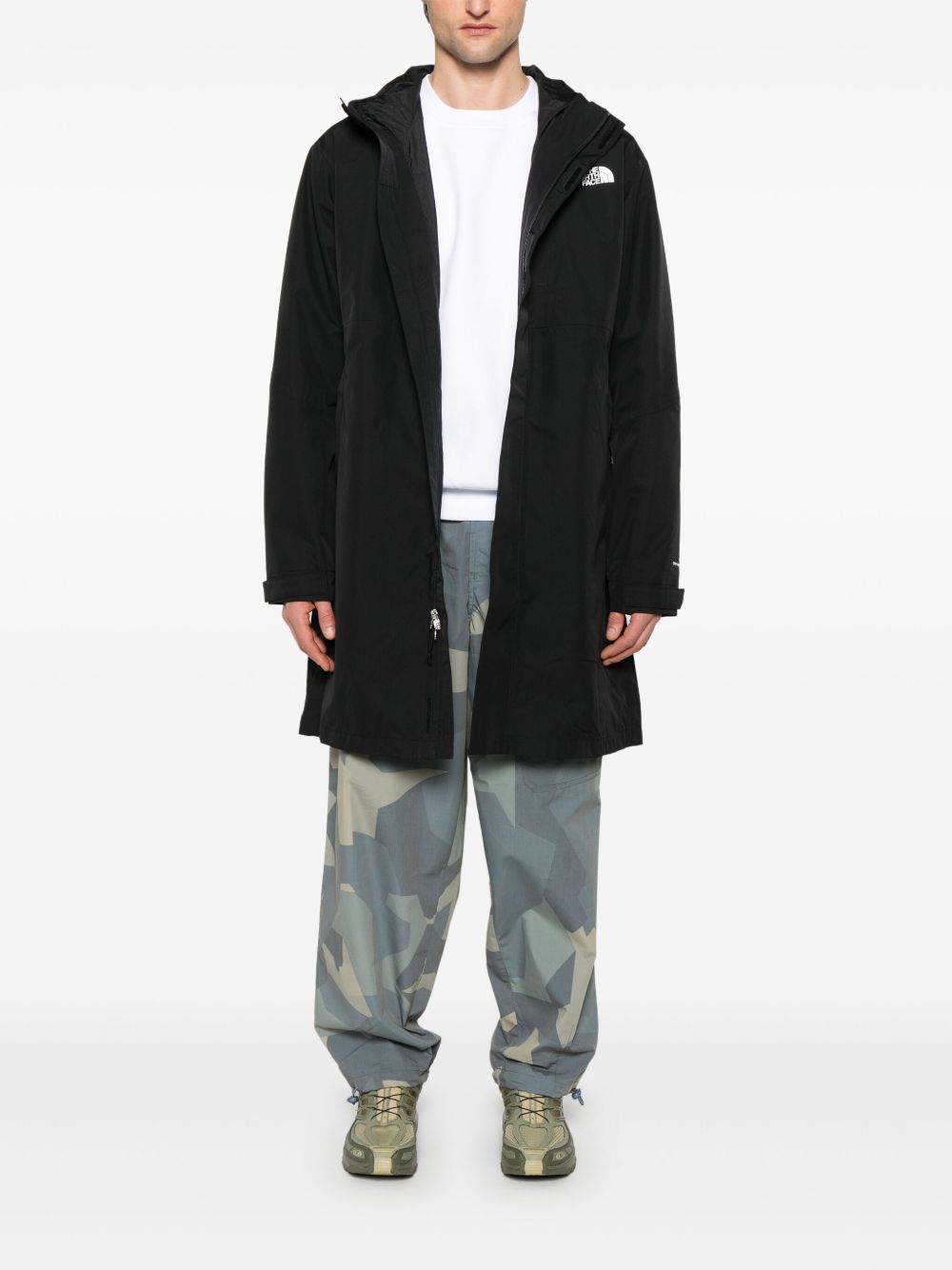 PE25---THE NORTH FACE---NF0A8A0GJK31BLACK_3_P.JPG