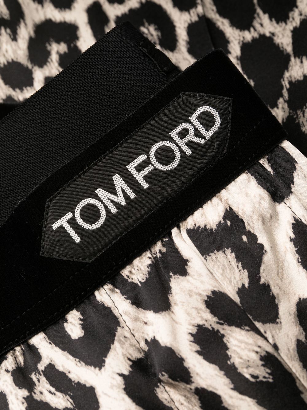 PE24---TOM FORD---T4H201750278_1_P.JPG