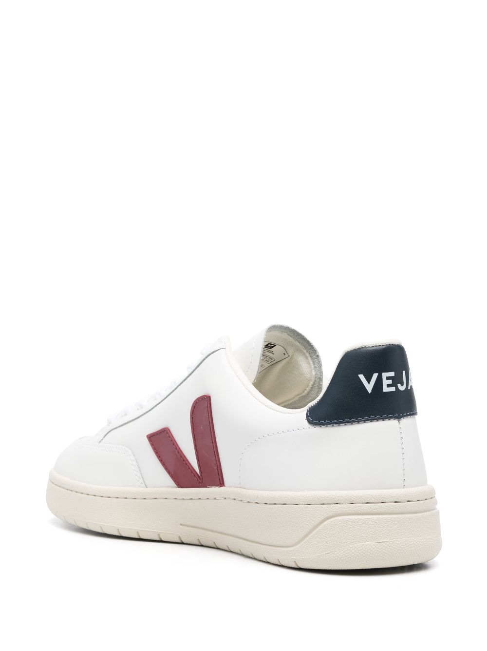 PE25---VEJA---XDM0201955BEWMN_2_P.JPG