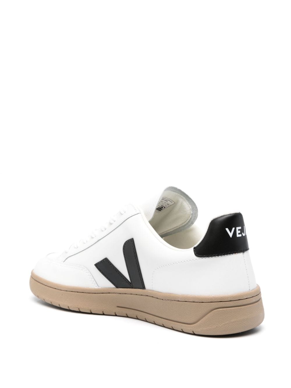 AI24---VEJA---XDM0203640BEWBD_2_P.JPG