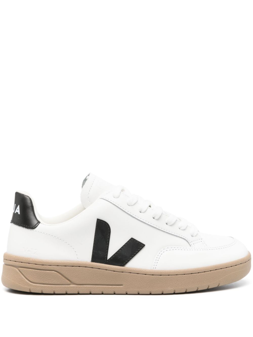 VEJA
V12 레더 스니커즈