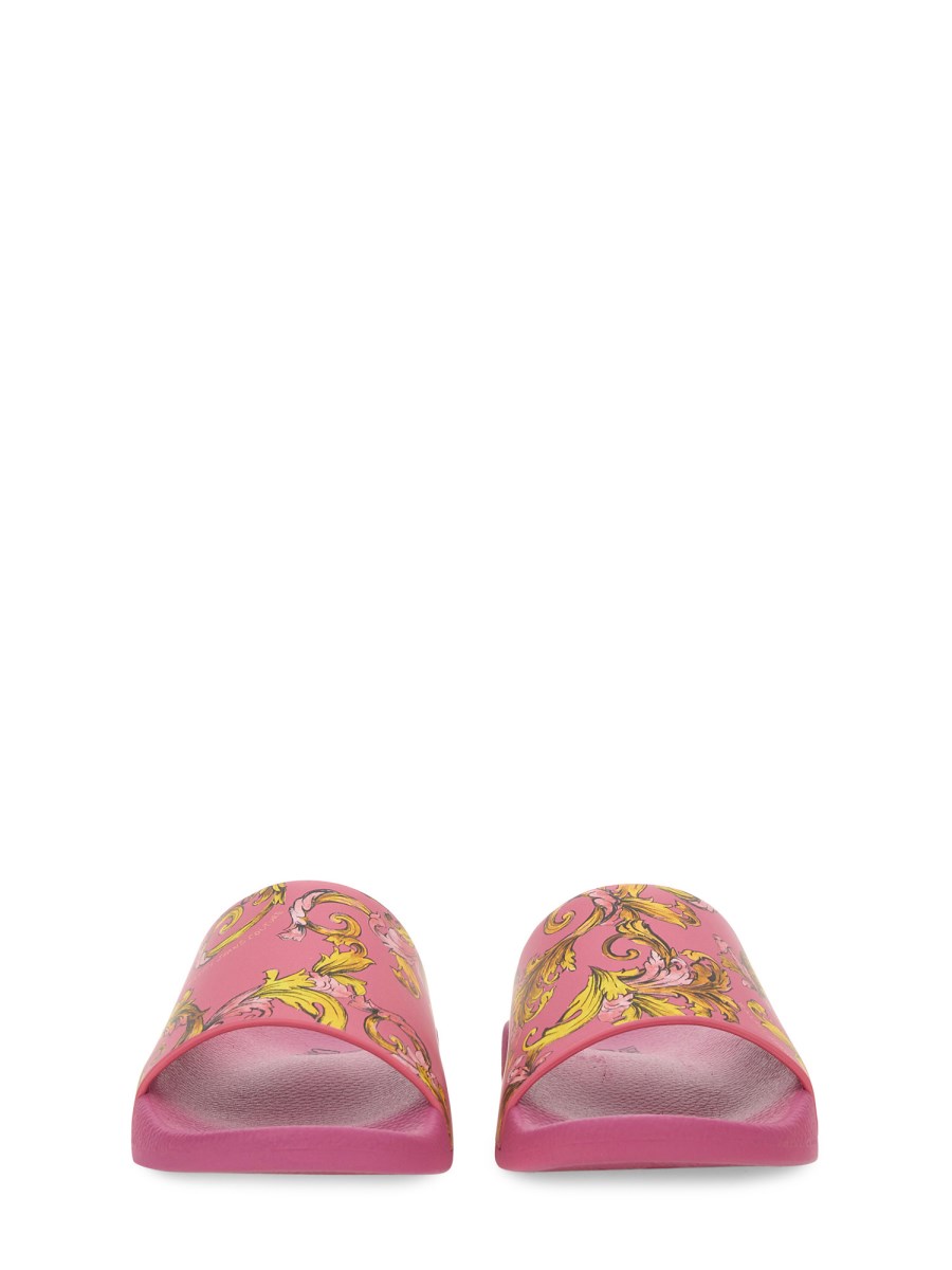 1134991.JPEG