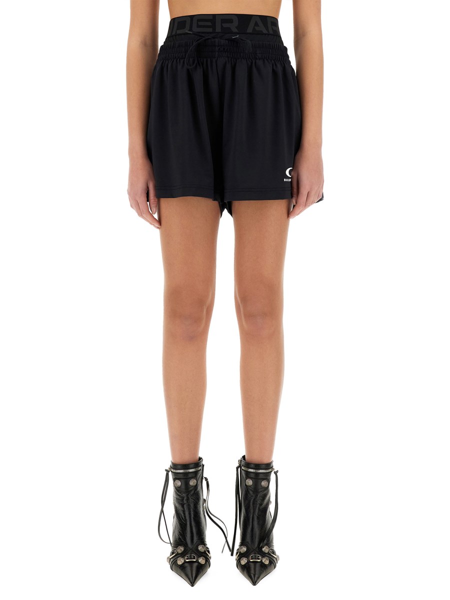 UNDER ARMOUR® 러닝 쇼츠
