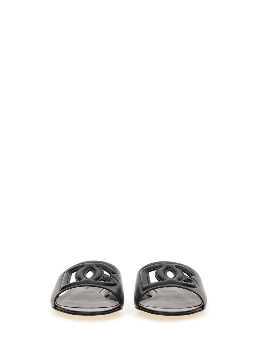 1100932.JPEG