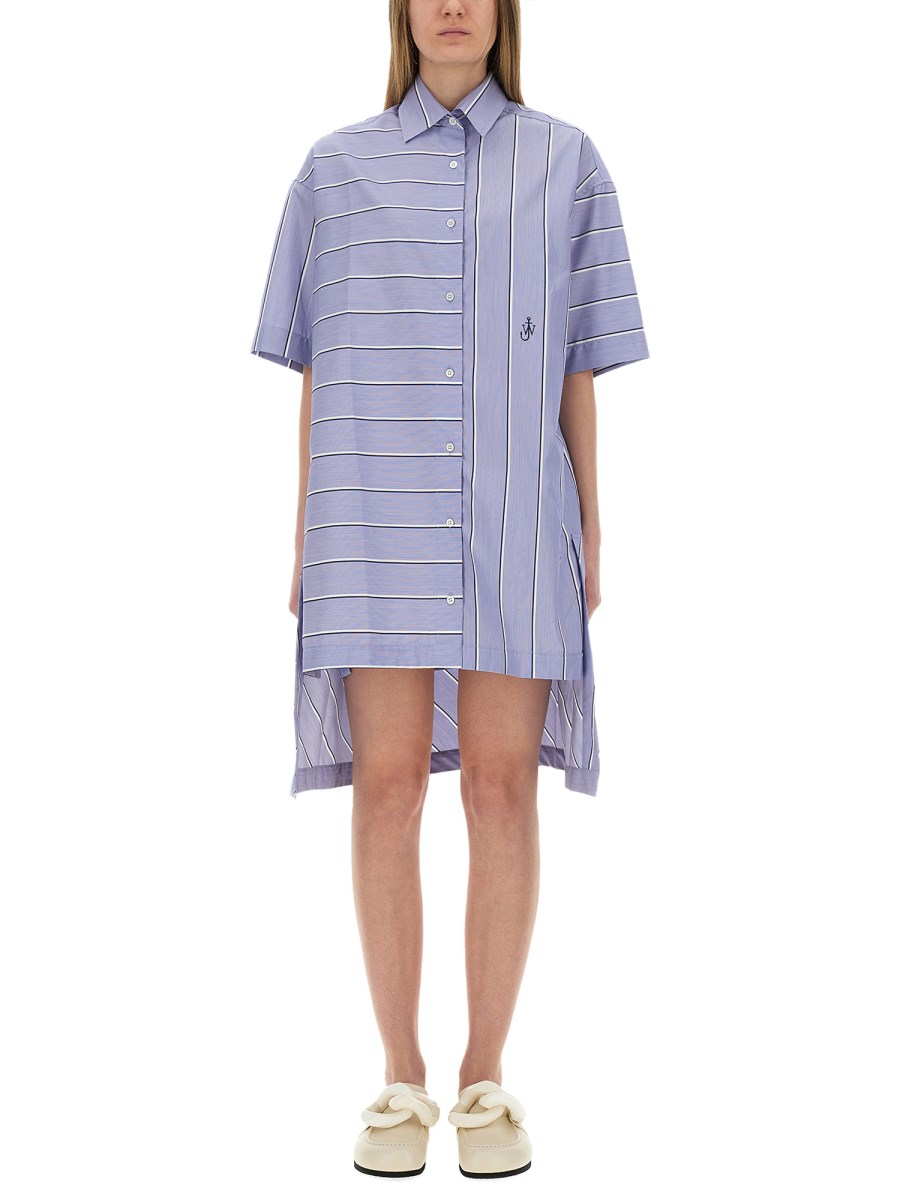CHEMISE 드레스 위드 비대칭 HEMLINE