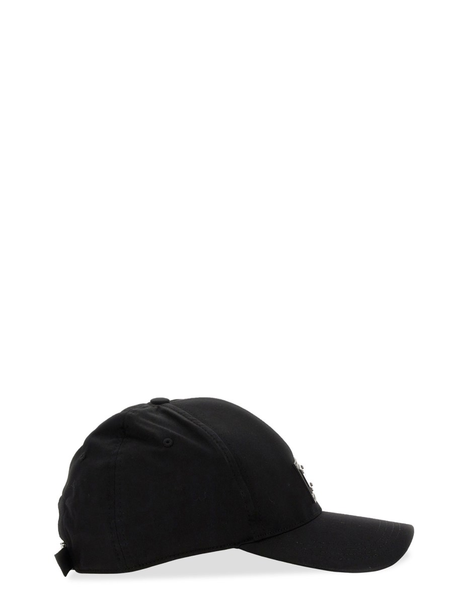 998666.JPEG