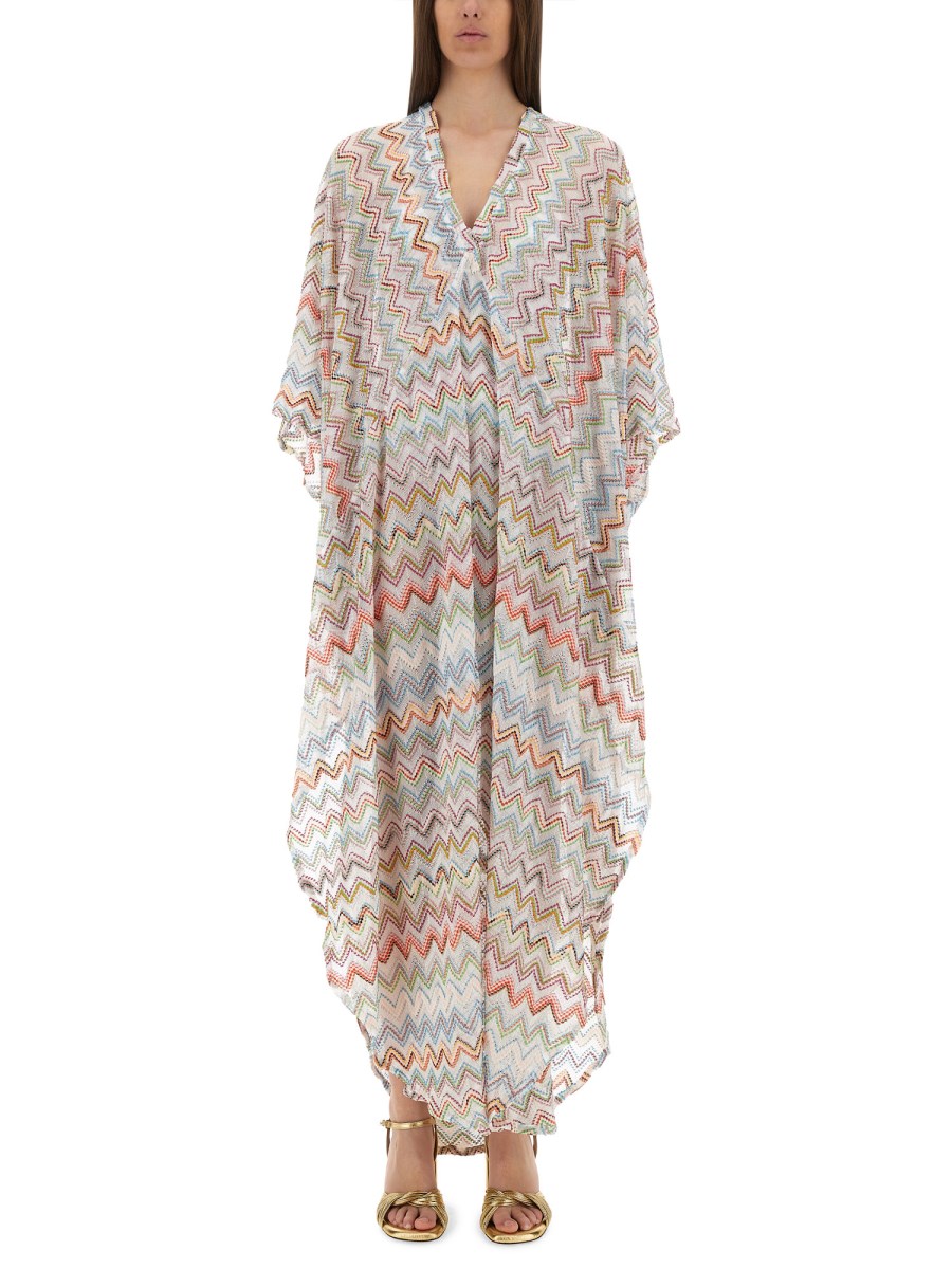 롱 CAFTAN 위드 3D LAMÉ 지그 재그 AND 배트윙 슬리브